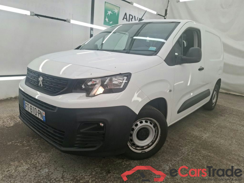 PEUGEOT Partner / 2018 / 4P / Fourgonnette BLUEHDI 75 S&S STANDARD 650KG PREMIUM #1