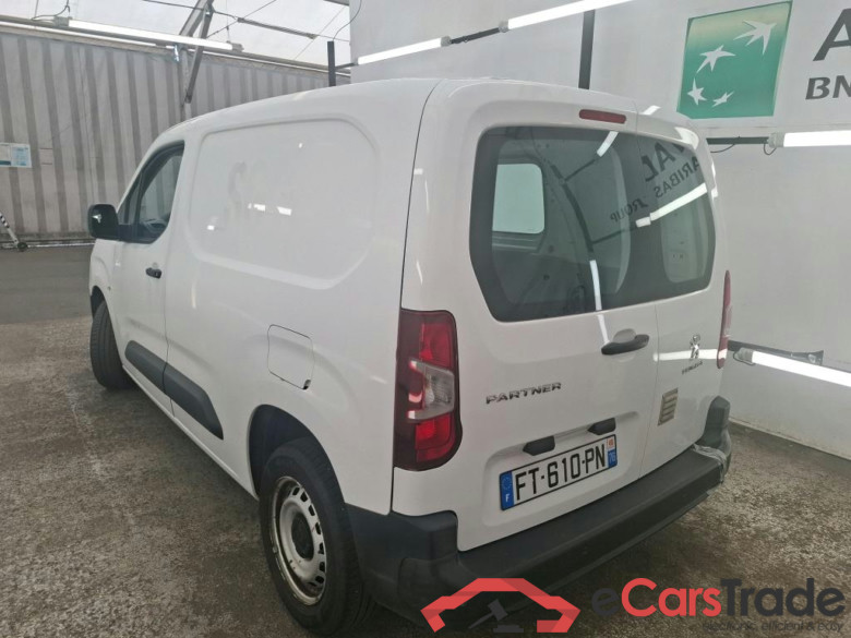 PEUGEOT Partner / 2018 / 4P / Fourgonnette BLUEHDI 75 S&S STANDARD 650KG PREMIUM #2