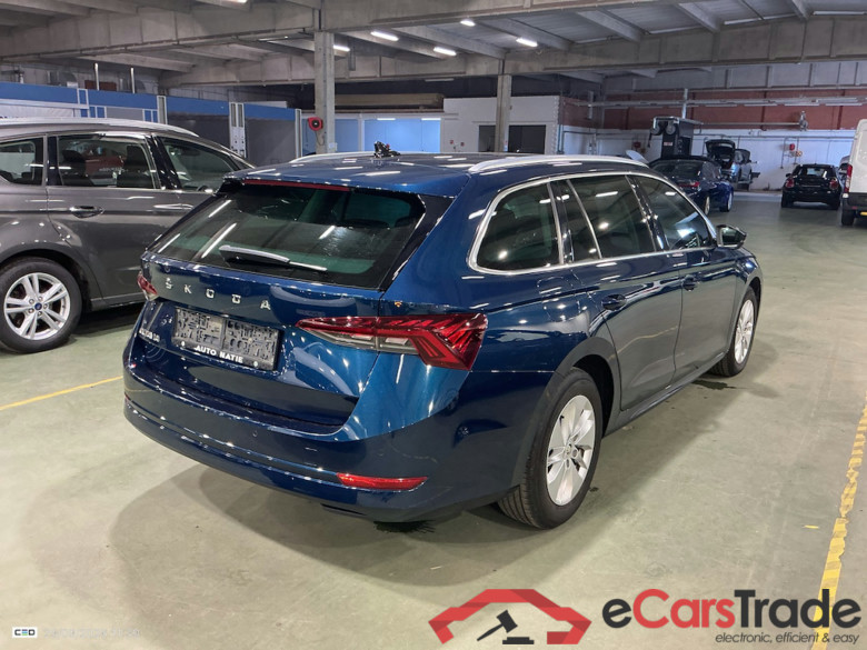 SKODA OCTAVIA COMBI 2.0 CRTDI 85KW AMBITION #4