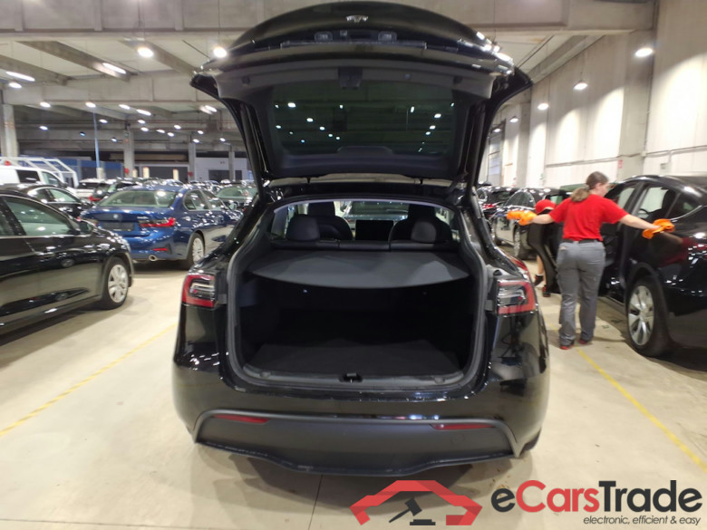 TESLA MODEL Y BEV AUTO RWD #3