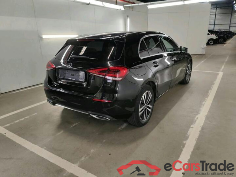 Mercedes A-Klasse A-Klasse A 250 e Luxury Line (PHEV) 160kW/218pk  5D/P Auto-7 #4