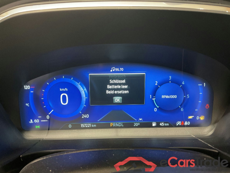 Kuga Titanium 2.0 EcoBlue 88KW AT8 E6d #3