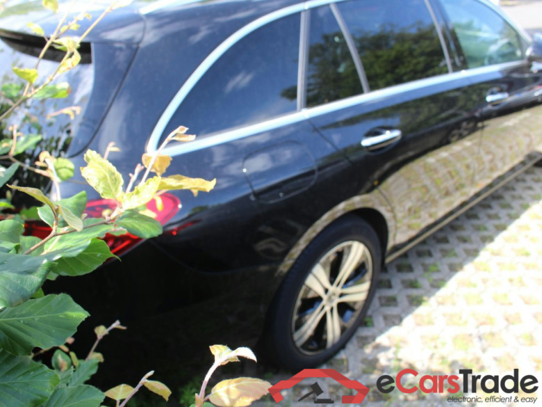 MERCEDES-BENZ C-Klasse T-Modell Diesel Plug-in Hybrid C 300 de T 9G-TRONIC Avantgarde Advanced 5d 145kW #2