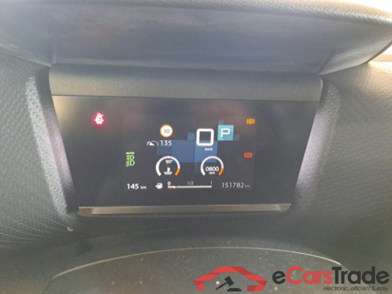 CITROEN C4 / 2020 / 5P / BERLINA BLUEHDI 130 SeS SHINE EAT8 #4