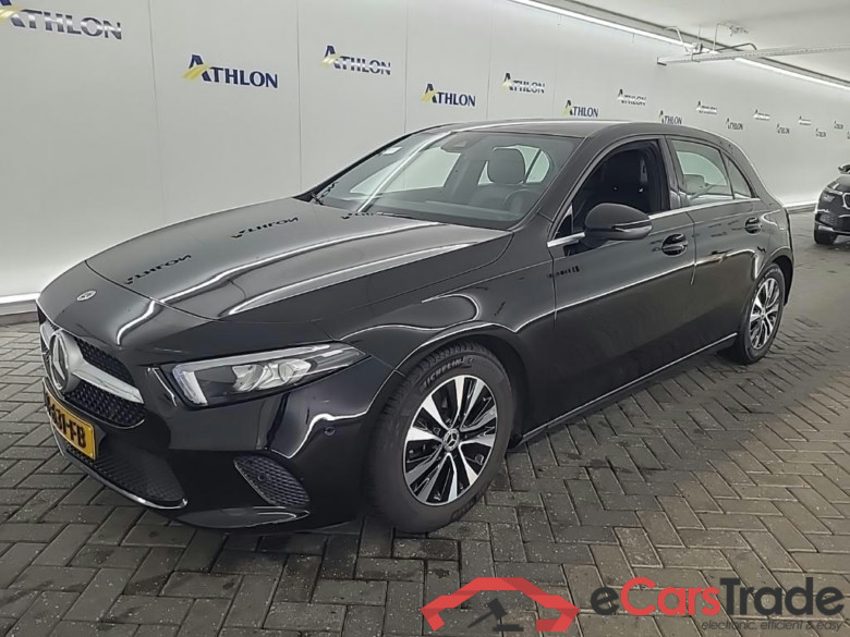 MERCEDES-BENZ A-klasse A 180 7G-DCT Business Solution 5D 100kW #1
