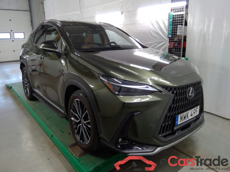 NX 450h Luxury AWD Aut #2