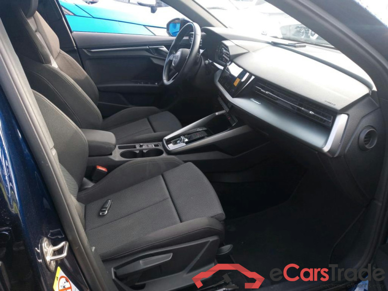 AUDI A3 / 2020 / 5P / berlina con portón Sportback Black 45 TFSI e Comp S tronic #6