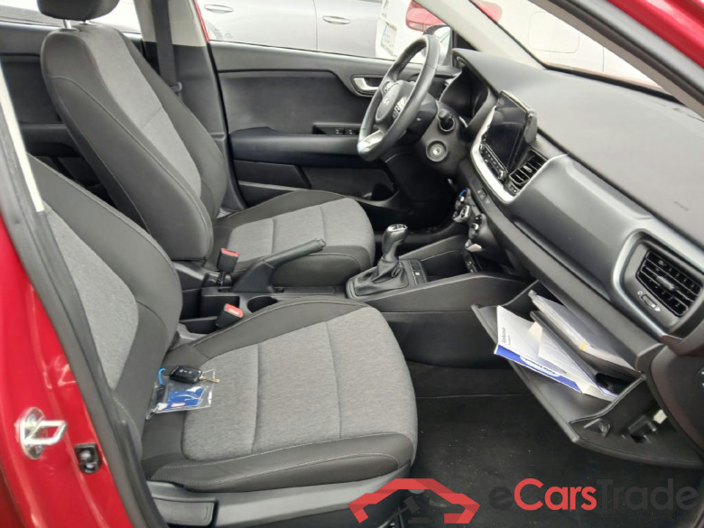 KIA Stonic / 2017 / 5P / todoterreno 1.0 T-GDi 74kW (100CV) MHEV MT Concept #6