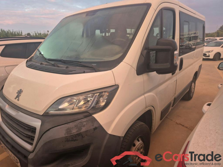 PEUGEOT Boxer / 2014 / 4P / combi Combi 5/9 Pl 330 L1H1 BlueHDi 88KW (120)