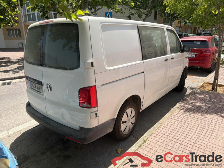 VOLKSWAGEN Transporter / 2020 / 4P / combi Mixto Corto TN 2.0 TDI 110kW BMT DSG #2