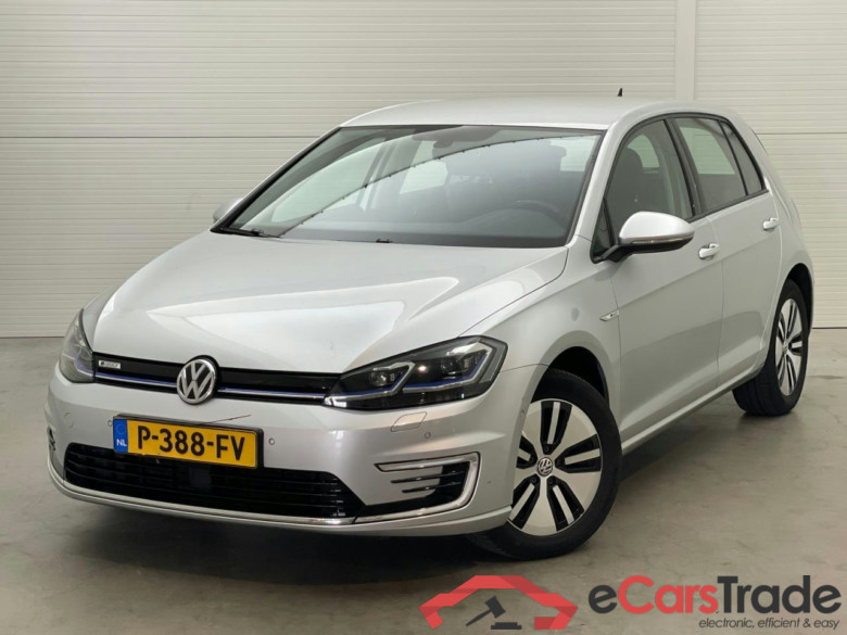 VOLKSWAGEN e-Golf e-Golf