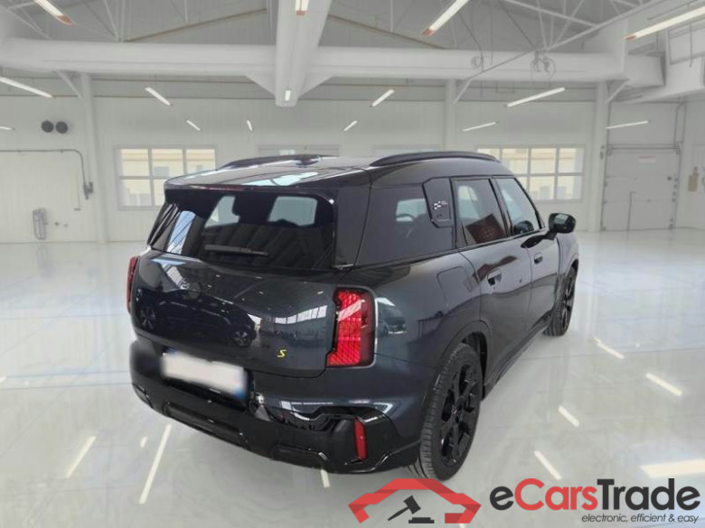 MINI COUNTRYMAN / 2023 / 5P / SUV SE ALL4 JCW #2