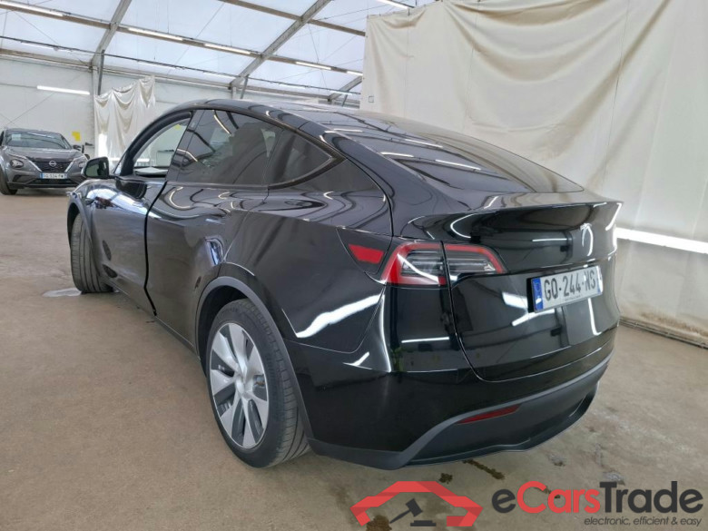 TESLA Model Y / 2021 / 5P / SUV RWD #3