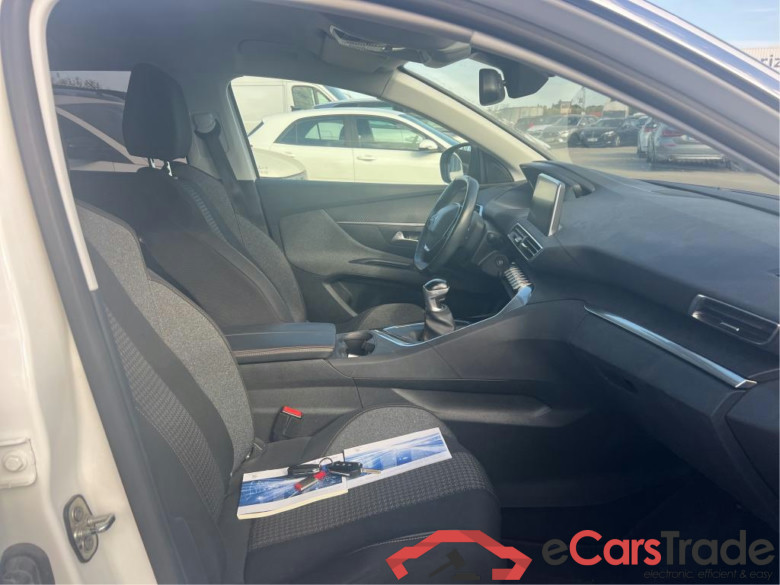PEUGEOT 3008 / 2016 / 5P / todoterreno 1.5L BlueHDi 96kW (130CV) S&S Active (AC) #6