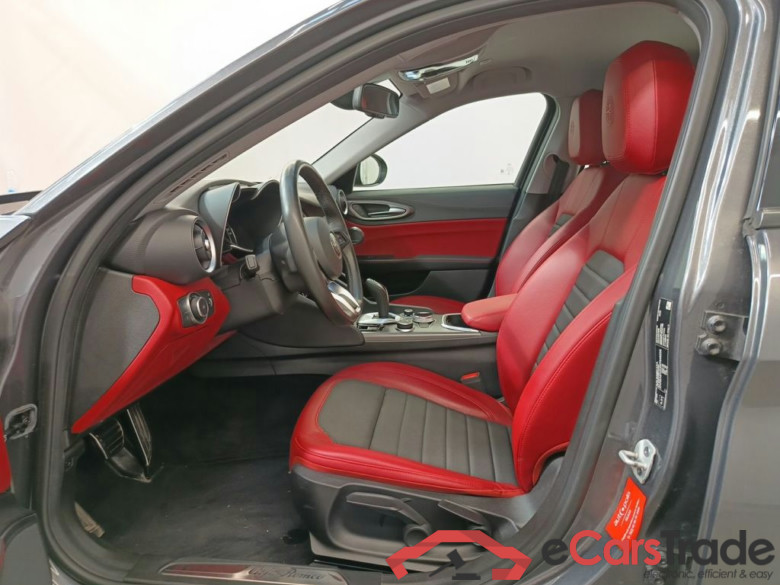 ALFA ROMEO GIULIA DIESEL - 2020 2.2 MJD 160 Sprint Atx 4d #3