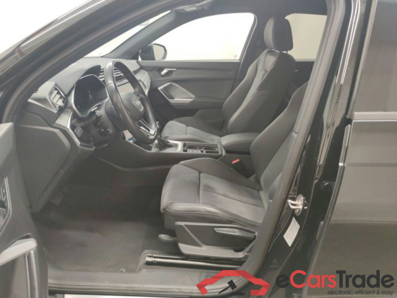 Audi Q3 35 TFSI S tronic Sport Edition 5d #3