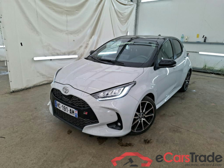 TOYOTA Yaris Hybride / 2022 / 5P / Berline Hybride 130h GR SPORT #1