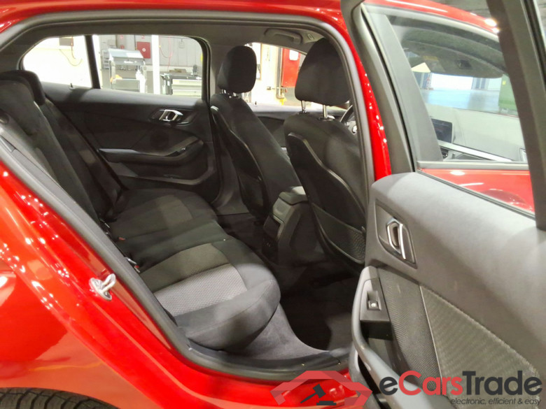 BMW 1 SERIES HATCH 1.5 116IA (80KW) #5