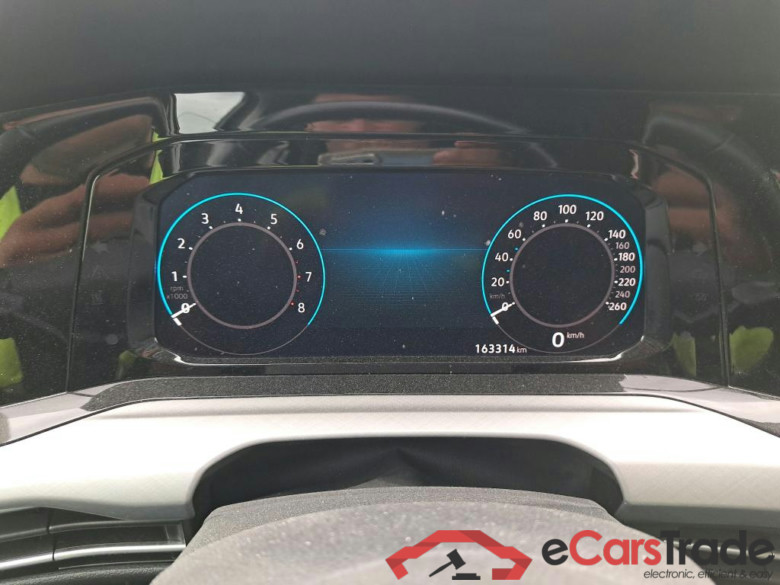 VOLKSWAGEN Golf / 2020 / 5P / berlina con portón Life 1.5 TSI 96kW (130CV) #4
