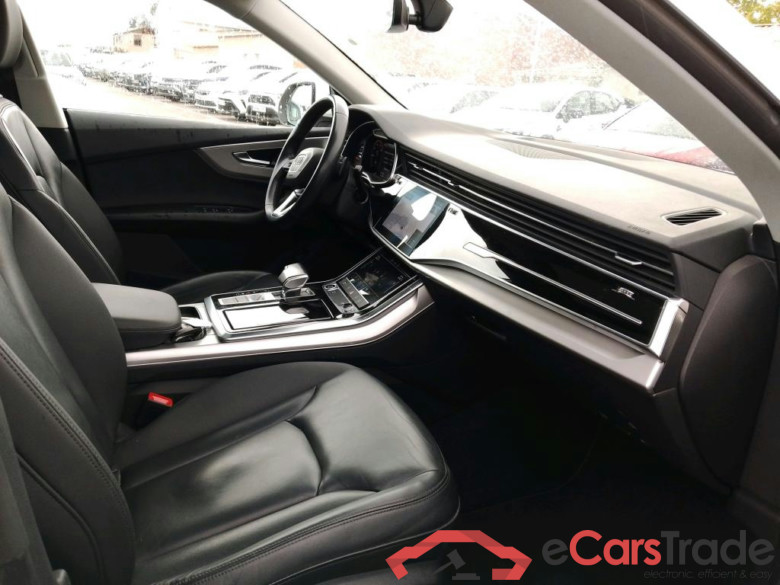 AUDI Q8 / 2018 / 5P / todoterreno 55 TFSIe 280kW (380CV) quattro tiptronic #6