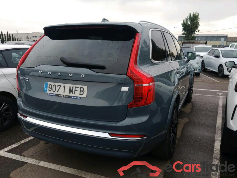 VOLVO XC90 / 2019 / 5P / todoterreno 2.0 T8 AWD Core Recharge Auto #2