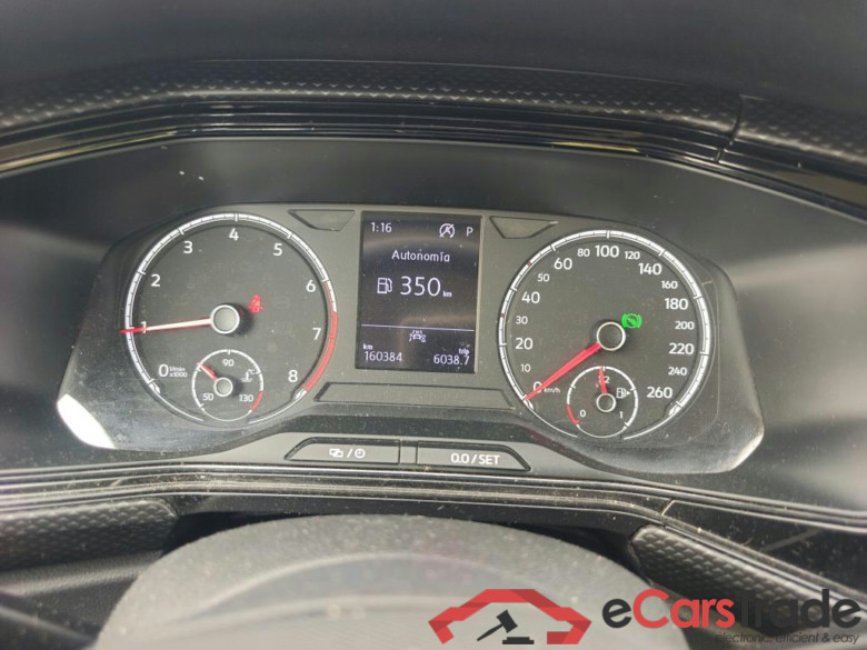 VOLKSWAGEN T-Cross / 2018 / 5P / todoterreno Advance 1.0 TSI 81kW (110CV) DSG (AC3) #4