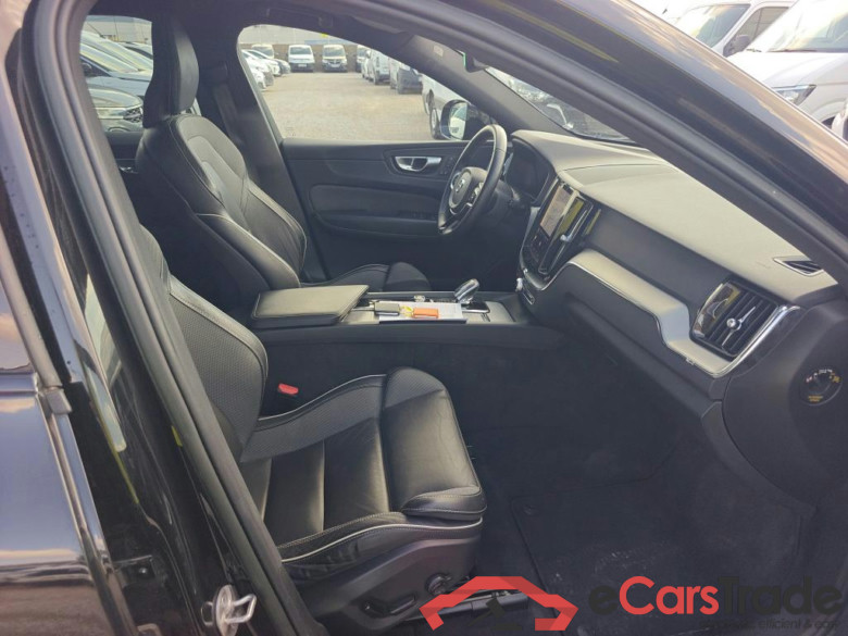 VOLVO XC60 / 2017 / 5P / todoterreno 2.0 B4 D Plus Dark Auto #6