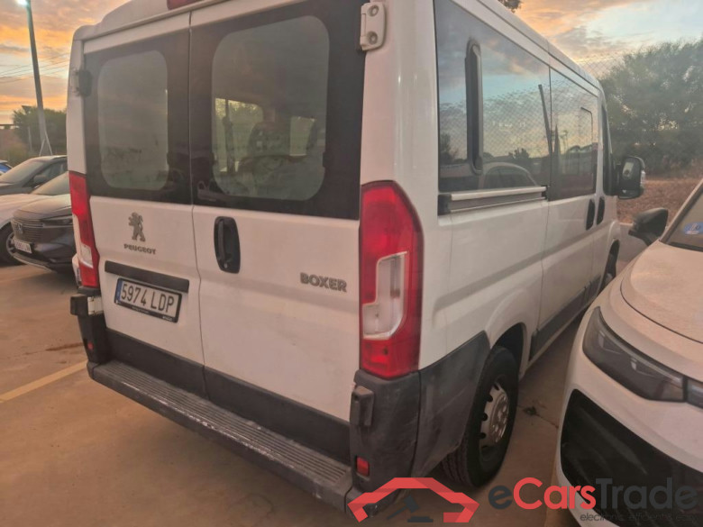 PEUGEOT Boxer / 2014 / 4P / combi Combi 5/9 Pl 330 L1H1 BlueHDi 88KW (120) #2