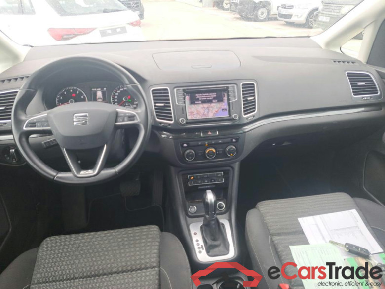 SEAT Alhambra / 2010 / 5P / monovolumen 1.4 TSI 110kW DSG S/S Excellen GO(SP) #3