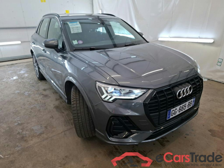 AUDI Q3 / 2018 / 5P / SUV 45 TFSI E 245 S TRONIC S LINE #4