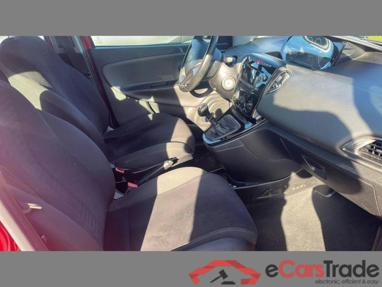 LANCIA Ypsilon 5P/D CNG 0.9 TwinAir EcoChic Gold #4