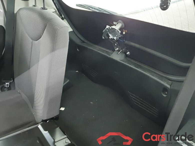 TOYOTA Aygo 1.0 VVT-i x-play 5D 53kW #5