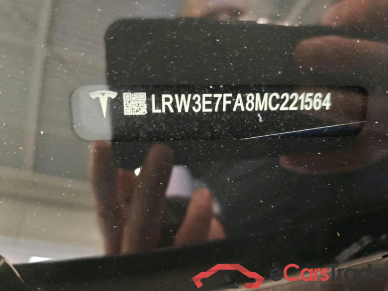 Tesla Model 3 Standard Range Plus RWD 4d #6