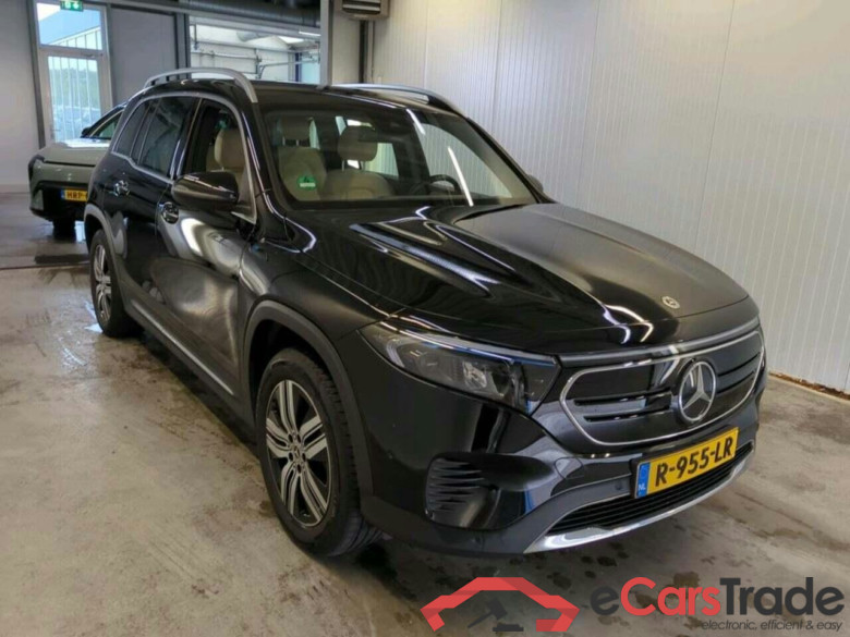MERCEDES-BENZ EQB 250 Luxury Line #5