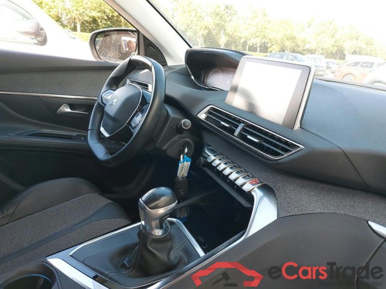 PEUGEOT - PEU 5008 BlueHDi 130PK Allure With Two Removable Seats & VisioPark I #3