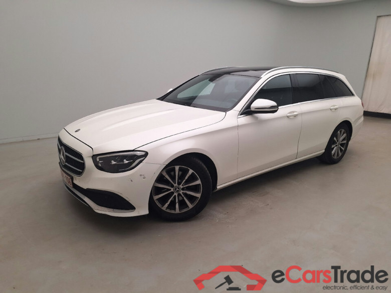 Mercedes E 200d Aut. Pano LED Widescreen Ambient Distronic Navi Sport-Leather KeylessGo Camera Klima PDC ... #1