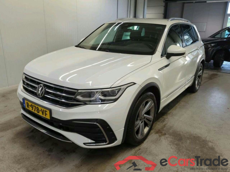 VOLKSWAGEN Tiguan 1.5 TSI R-Line Bns+