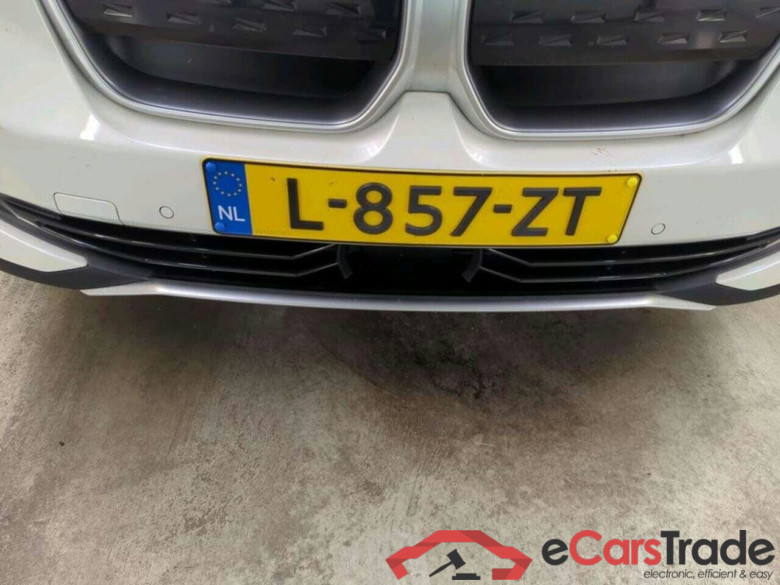 BMW iX3 Executive #4