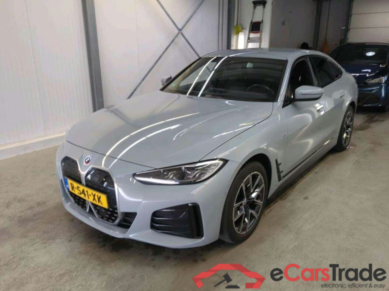 BMW i4 40