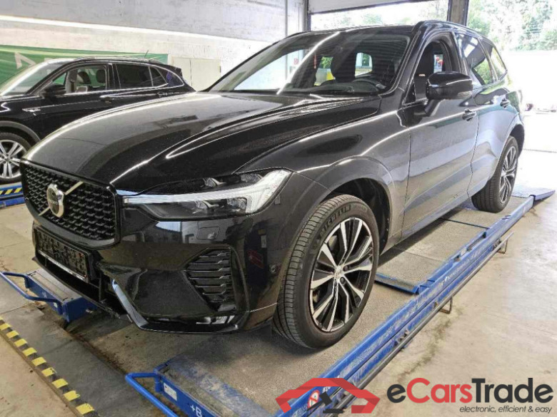 Volvo XC60 (03.2017->) DE - SUV5 B5 (Benzin) AWD EU6d, Ultimate Dark Mild-Hybrid, (Facelift) 2022 - 202