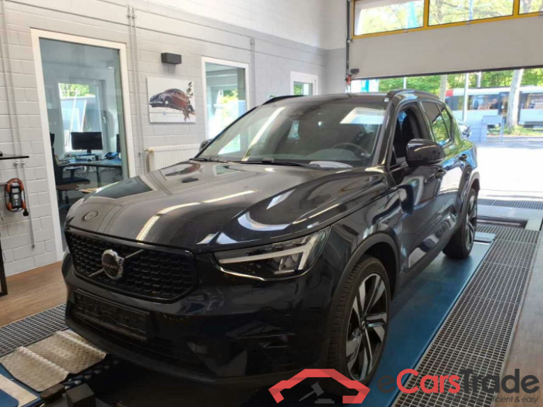 Volvo XC40 (2017->) DE - SUV5 B4 2WD EU6d, Ultra Dark (EURO 6d), (Facelift) 2023 - 2024