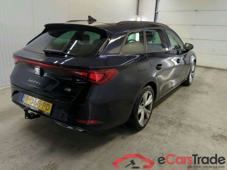 SEAT Leon Sportstourer 1.0 TSI FR Bns Int #2