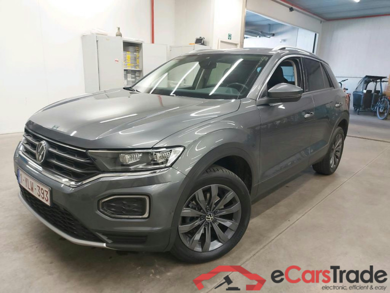 VOLKSWAGEN - VW  T-ROC TSI 150PK United & Pack Premium & LED & Keyless & Light Assist & Park Assist  * PETROL *