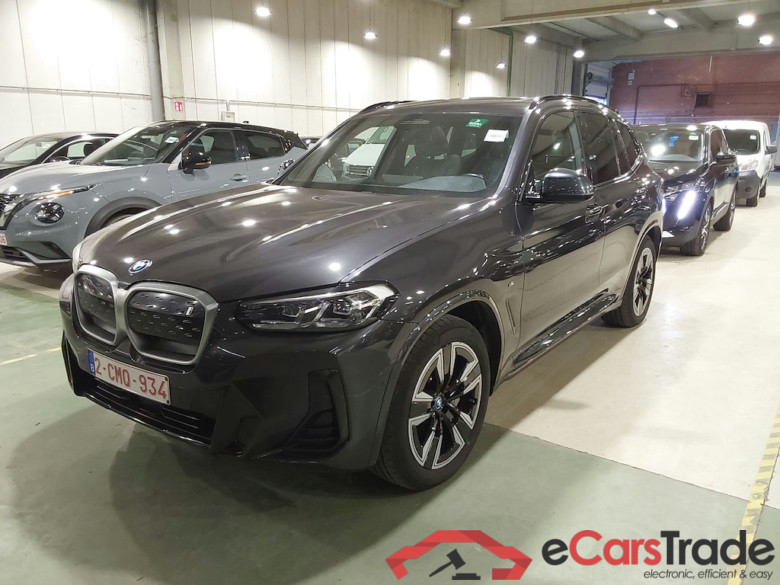 BMW IX3 80KWH AUTO