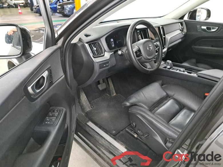 VOLVO XC60 2.0 T6 PHEV PLUS DARK AUTO 4WD #5