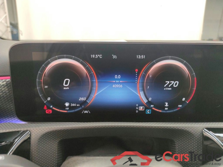 Mercedes-Benz A-Klasse A 180 Luxury Line 5d #6