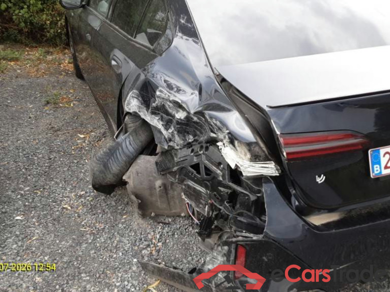 BMW 5 Reeks Berline 530e 200kW 4d !! damaged car !!! #2