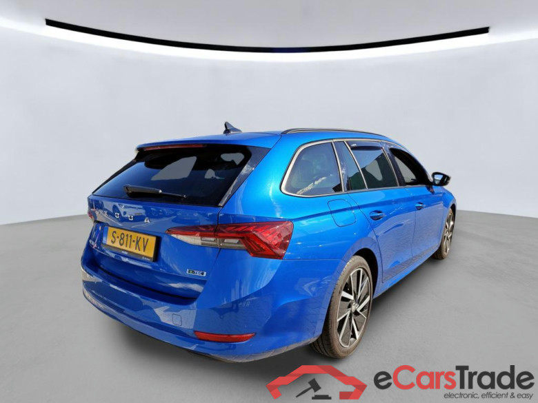 SKODA Octavia Combi 110 kW #5