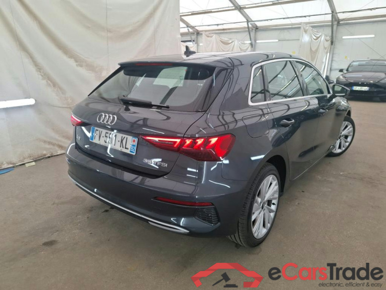 AUDI A3 Sportback / 2020 / 5P / Berline 35 TFSI 150 S Tronic Design Luxe #3