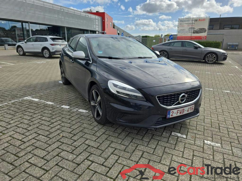 VOLVO V40 Dsl 2.0 D3 Black Edition AdBlue (EU6d-TEMP) #2